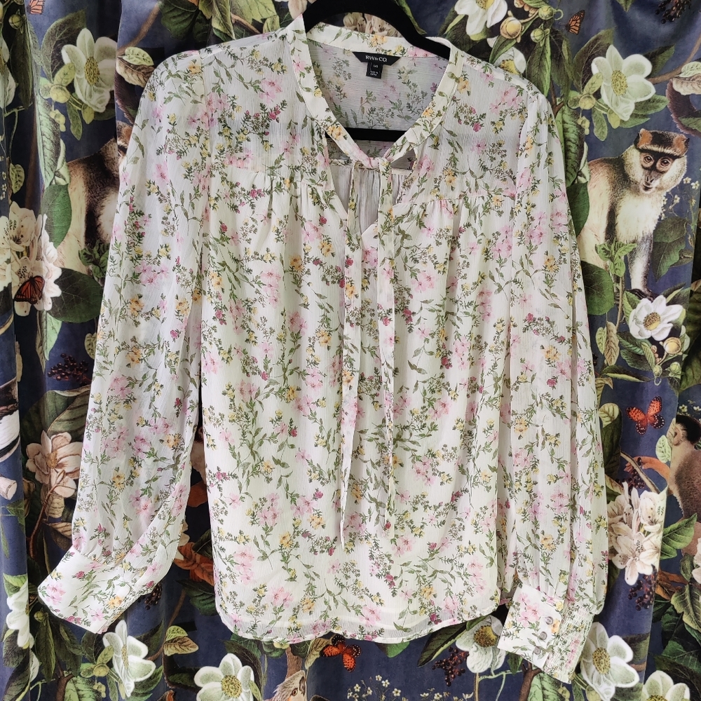 RW&Co floaty peasant blouse (LG)